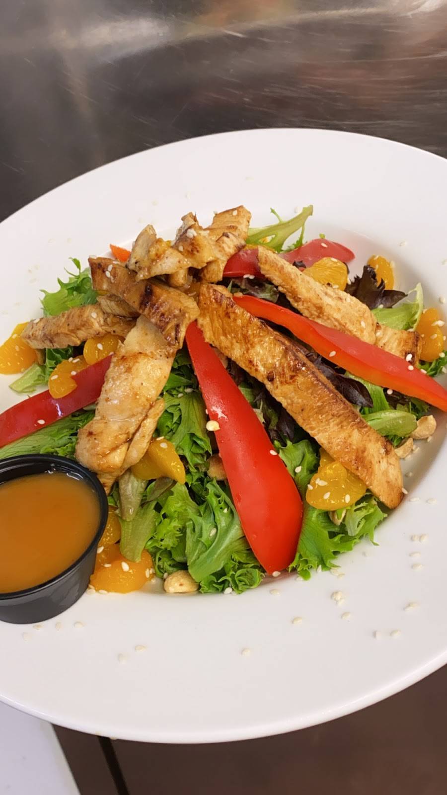 Riverwalk Social | restaurant | 17 Elizabeth St, Derby, CT 06418, USA | 2037519669 OR +1 203-751-9669