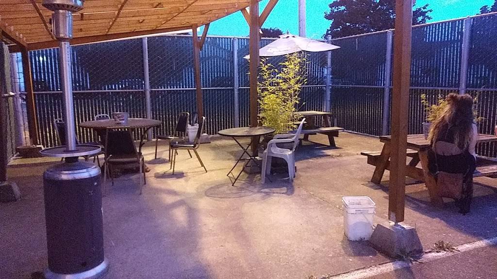 Lydias Restaurant | restaurant | 18330 E Burnside St, Portland, OR 97233, USA | 5036662516 OR +1 503-666-2516