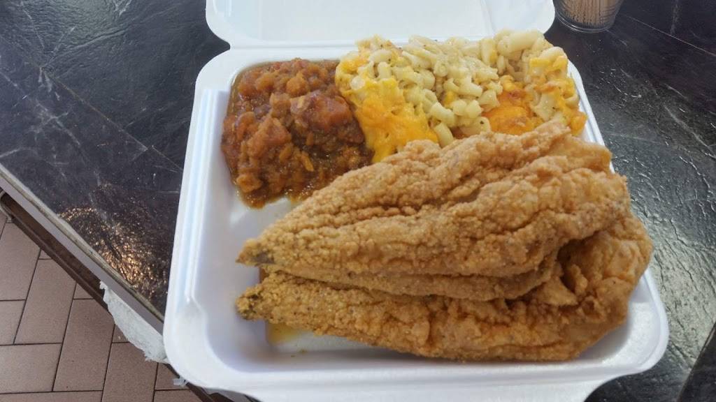 Betty Ann’s Place | restaurant | 98th St, Ozone Park, NY 11417, USA | 7188774255 OR +1 718-877-4255