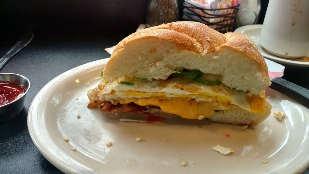 Taylor Sams | restaurant | 20 Broad St, Red Bank, NJ 07701, USA | 7323835541 OR +1 732-383-5541