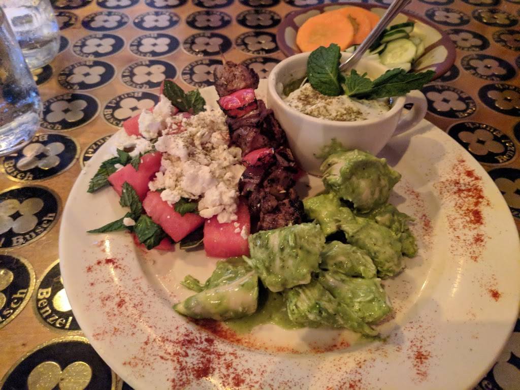 Bennies | restaurant | 54 E Palisade Ave, Englewood, NJ 07631, USA | 2018945700 OR +1 201-894-5700