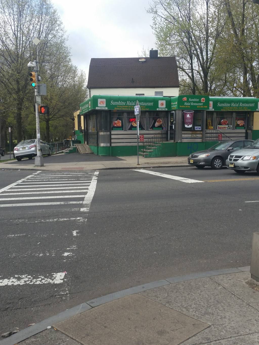 Sunshine Halal Restaurant | restaurant | 5 S Munn Ave, Newark, NJ 07106, USA | 9733997499 OR +1 973-399-7499
