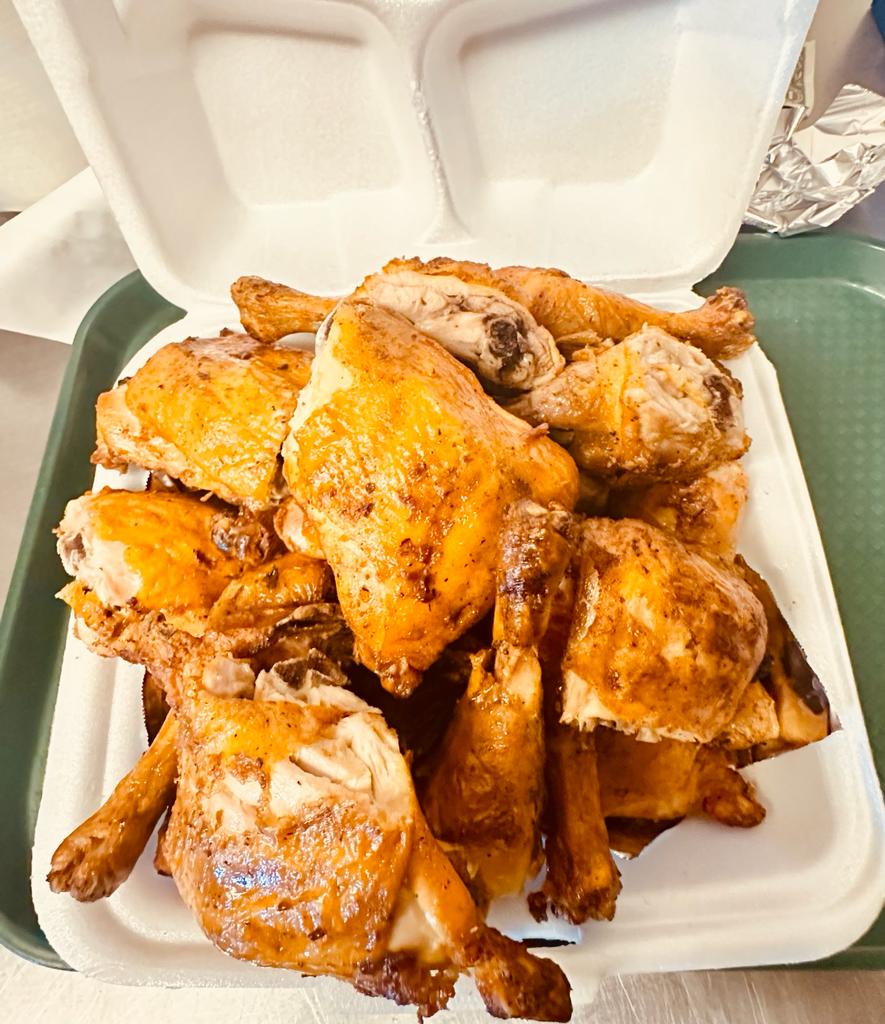 Happy Chicken | restaurant | 999 S Sam Houston Blvd, San Benito, TX 78586, USA | 9566261050 OR +1 956-626-1050