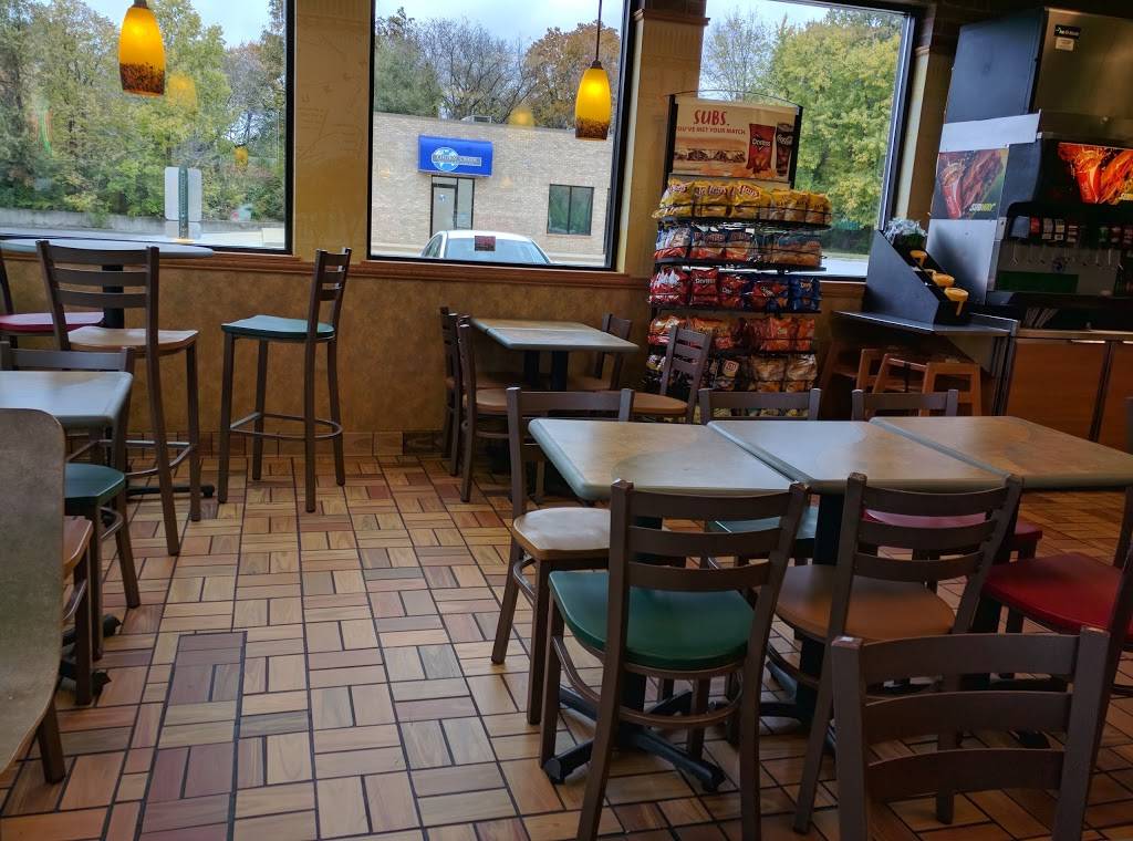 Subway | restaurant | 1295 Toronto Rd, Springfield, IL 62712, USA | 2175851355 OR +1 217-585-1355