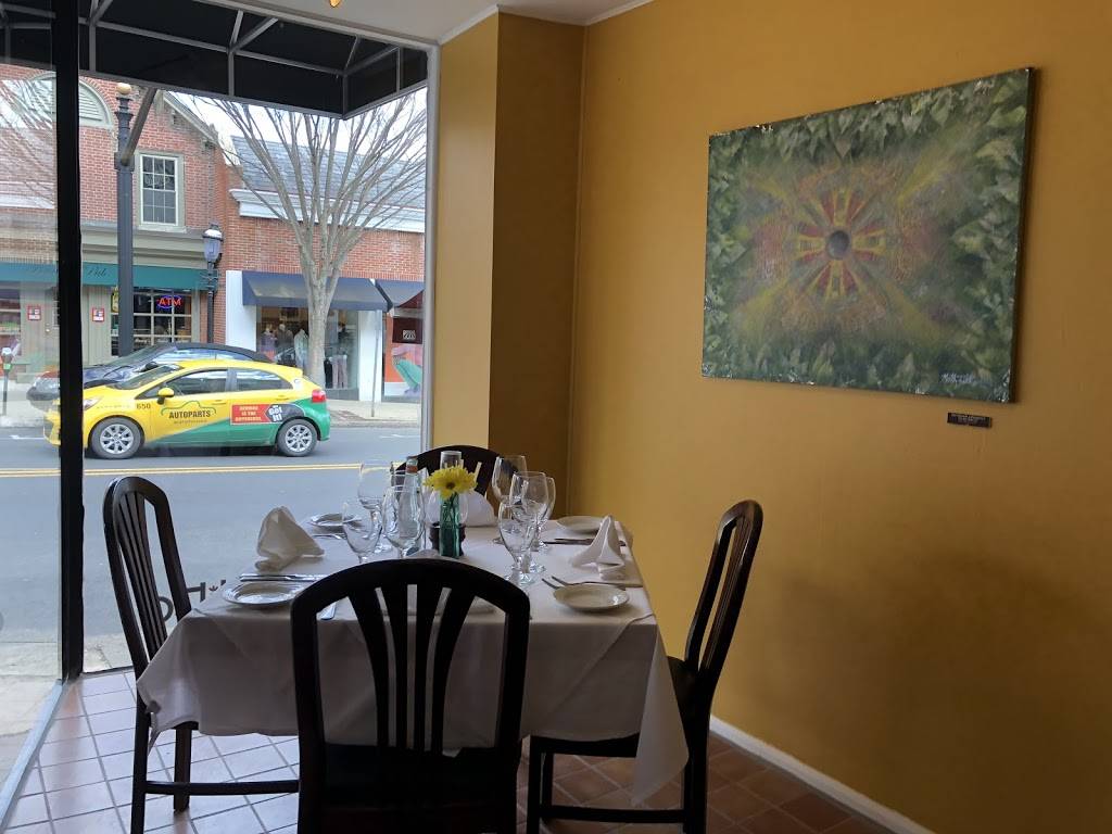 Boccadito Fine Cuisine | restaurant | 12 S Main St, Doylestown, PA 18901, USA | 2154892525 OR +1 215-489-2525