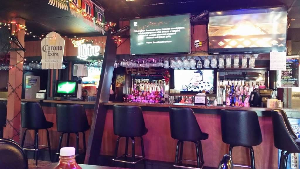 Fish Place | restaurant | 925 Texas Ave, La Marque, TX 77568, USA | 4099333000 OR +1 409-933-3000