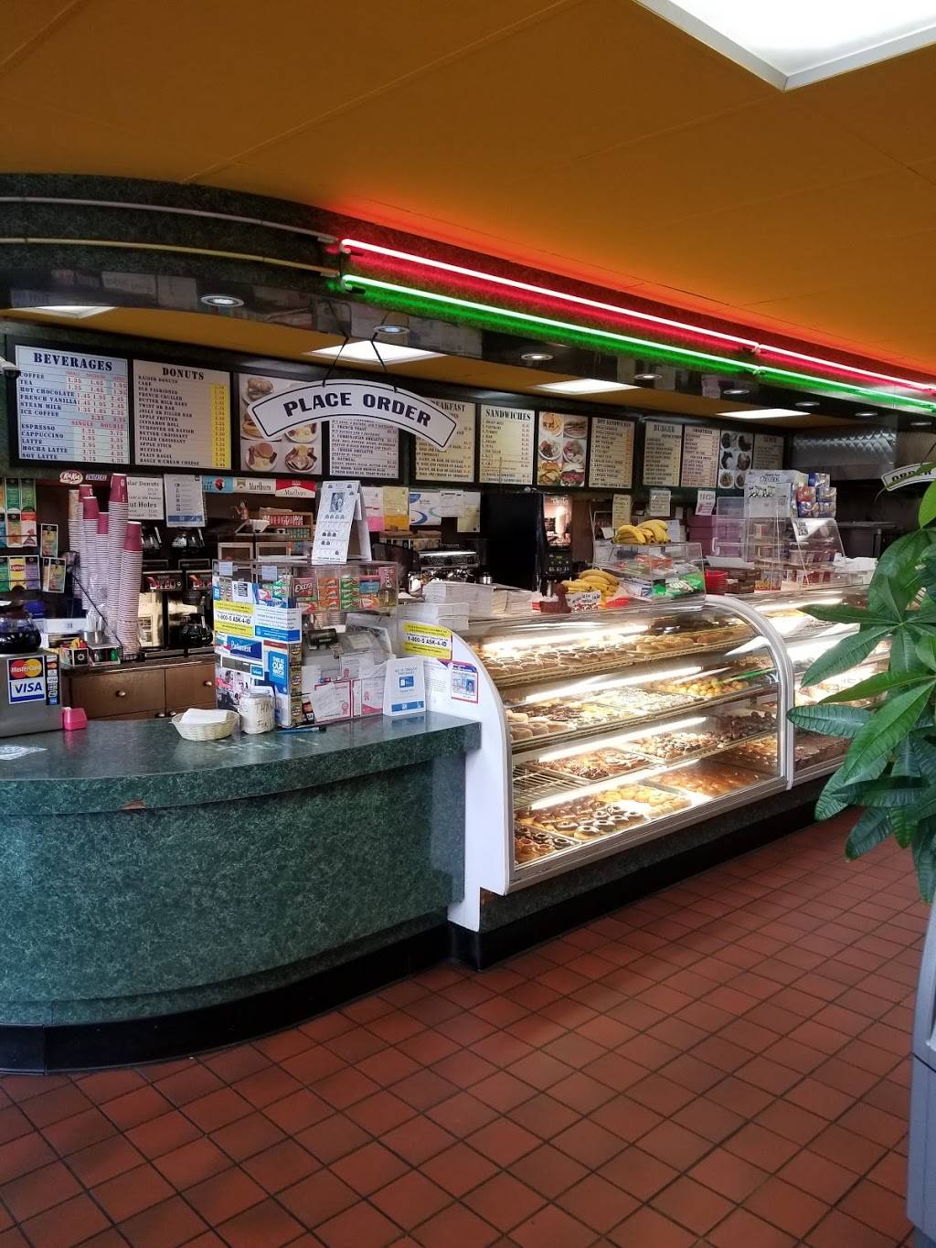 Happy Donuts | bakery | 2101 Van Ness Ave, San Francisco, CA 94109, USA | 4158007399 OR +1 415-800-7399