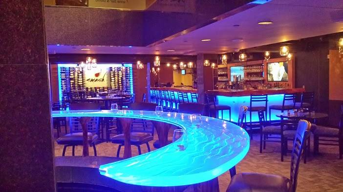 Smash Wine Bar & Bistro | restaurant | 415 W Western Ave, Muskegon, MI 49440, USA | 2312467910 OR +1 231-246-7910