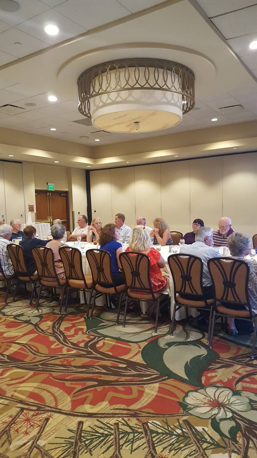 Mountain View Restaurant | restaurant | 3225 Broadmoor Valley Rd, Colorado Springs, CO 80906, USA | 7195384060 OR +1 719-538-4060