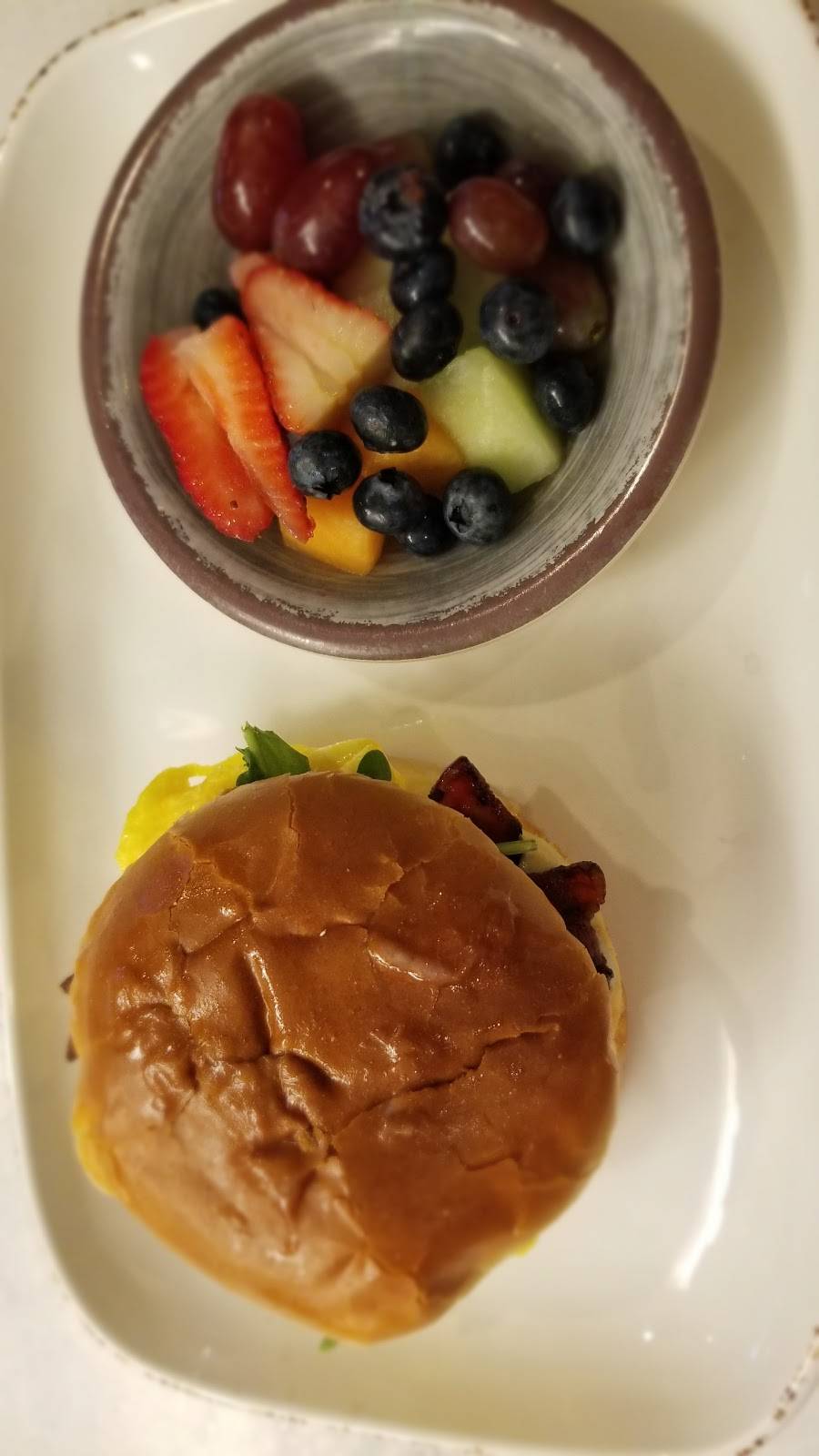 The Bistro – Eat. Drink. Connect.® | restaurant | 1221 S Westwood, Mesa, AZ 85210, USA | 4804613000 OR +1 480-461-3000