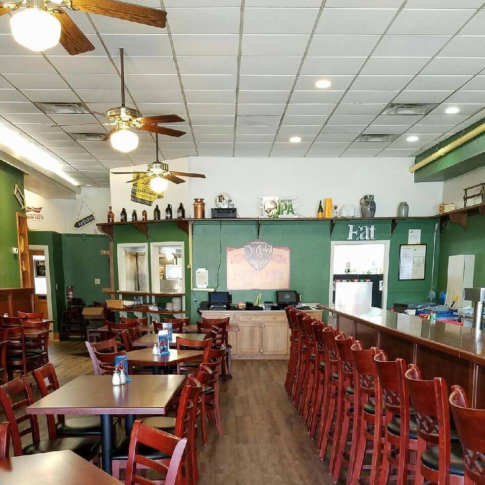 Hornets Nest Grille | restaurant | 9876 Main St, Damascus, MD 20872, USA | 3012533707 OR +1 301-253-3707