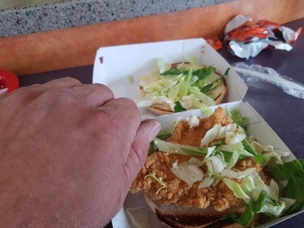 KFC | meal delivery | 595 Lansdowne St, Peterborough, ON K9J 1Z1, Canada | 7057420160 OR +1 705-742-0160