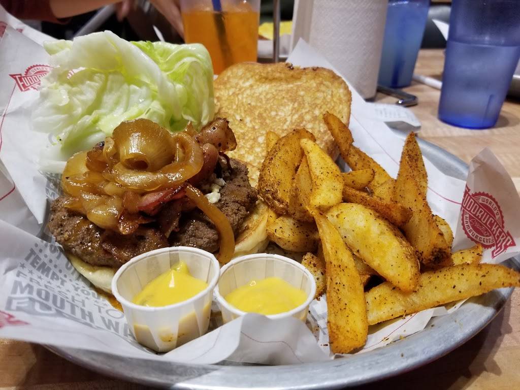 Fuddruckers | restaurant | 23621 El Toro Rd, Lake Forest, CA 92630, USA | 9498307210 OR +1 949-830-7210