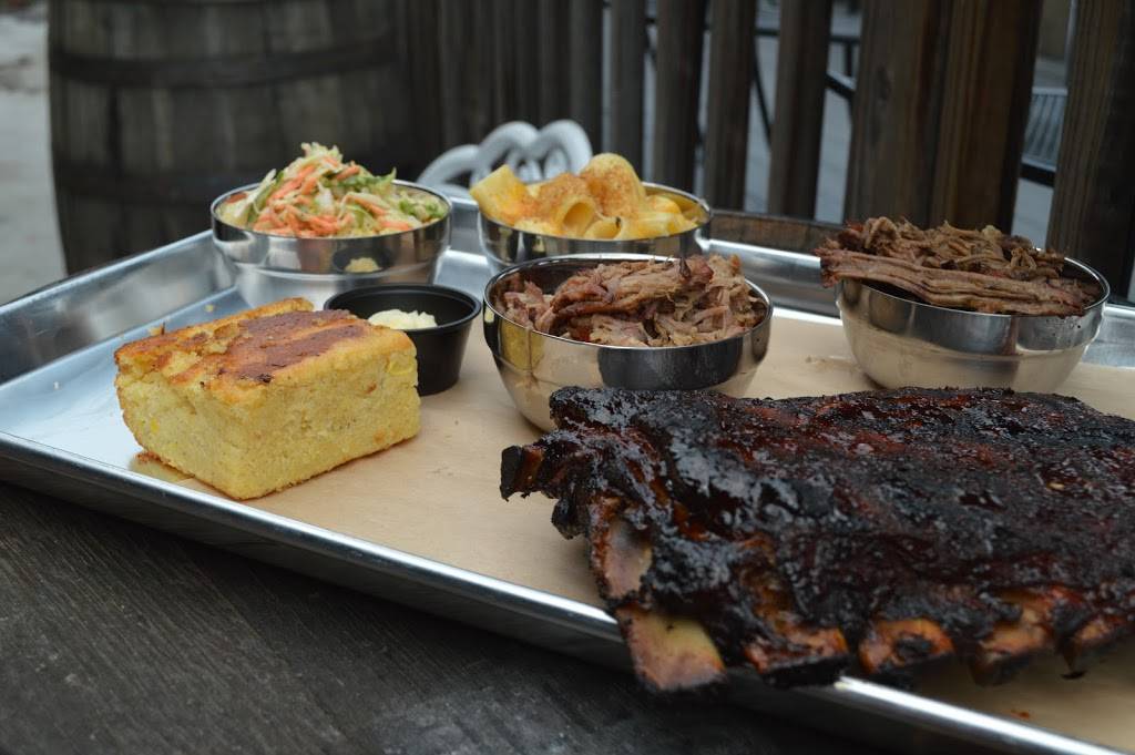 Oak & Apple | restaurant | 1814 E Main St, Richmond, VA 23223, USA | 8044773055 OR +1 804-477-3055