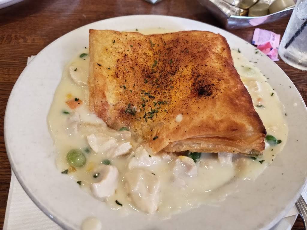 Red Ox Restaurant & Bar | restaurant | 129 E Oak Knoll Dr, Hampshire, IL 60140, USA | 8476832300 OR +1 847-683-2300