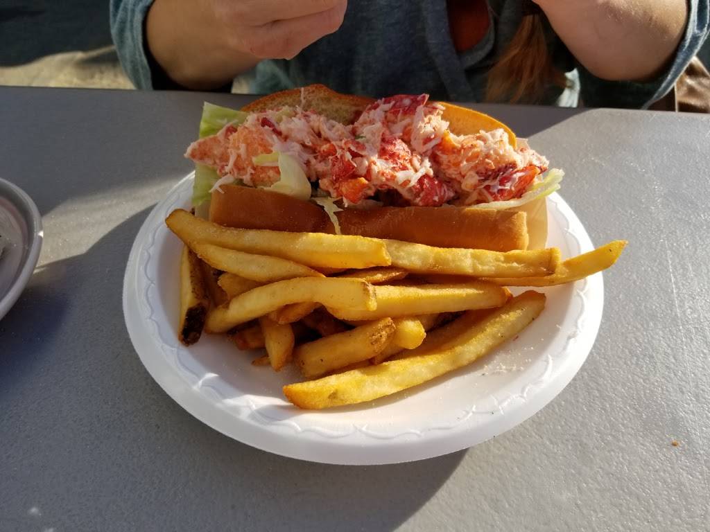 Sandys | meal takeaway | 132 Warren Avenue, 1 Ryder Way, Plymouth, MA 02360, USA | 5087475911 OR +1 508-747-5911