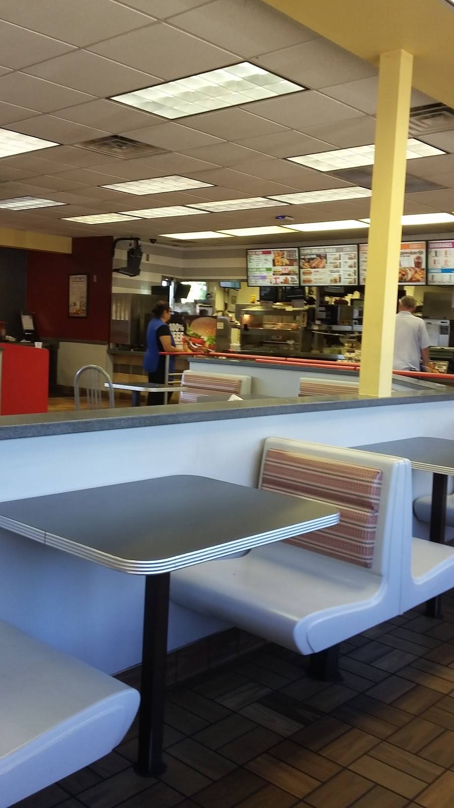 Burger King | restaurant | 1525 SE Grand Ave, Portland, OR 97214, USA | 5032349240 OR +1 503-234-9240