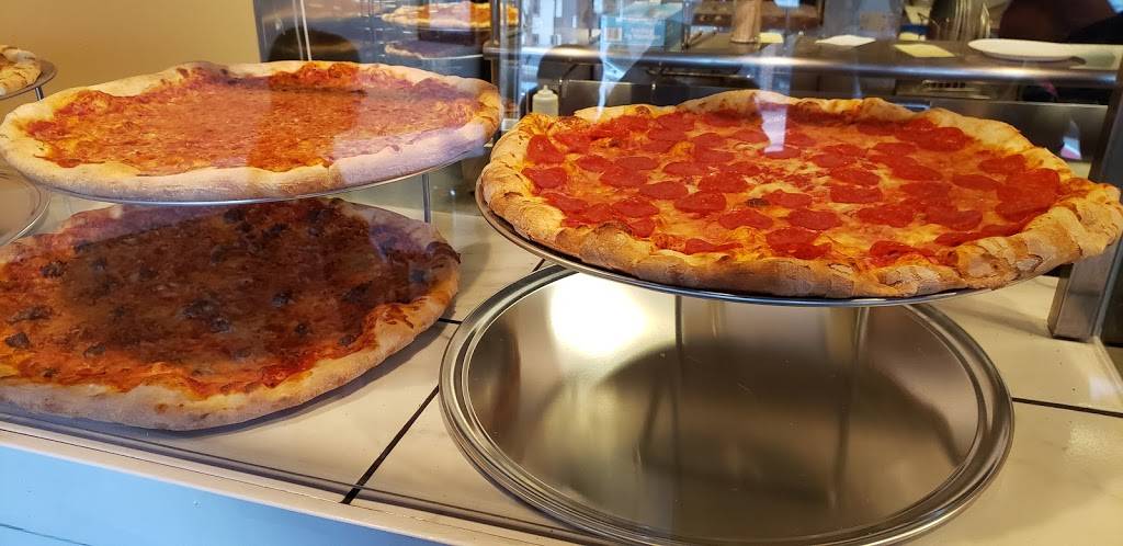 Ninos Pizzeria | restaurant | 672 Dickinson St, Springfield, MA 01108, USA | 4132858408 OR +1 413-285-8408