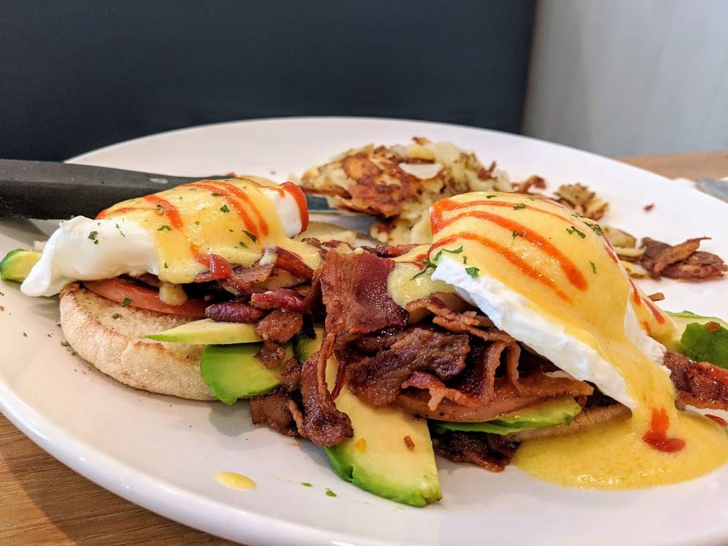 The Broken Yolk Cafe | restaurant | 200 E Via Rancho Pkwy #247, Escondido, CA 92025, USA | 7609069655 OR +1 760-906-9655