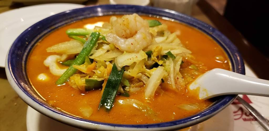 Yus Mandarin Restaurant | restaurant | 200 E Golf Rd, Schaumburg, IL 60173, USA | 8478825340 OR +1 847-882-5340