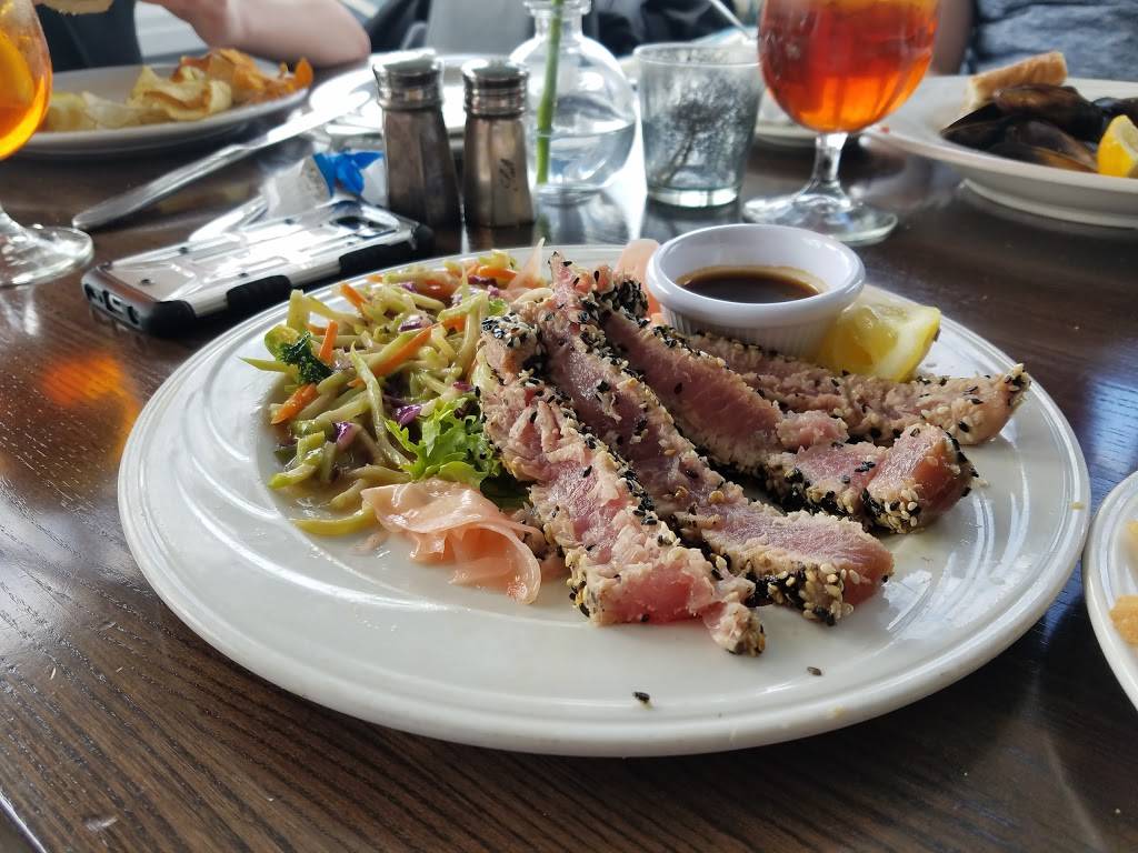 Pilot House Restaurant | restaurant | 2 Ann St, Wilmington, NC 28401, USA | 9103430200 OR +1 910-343-0200