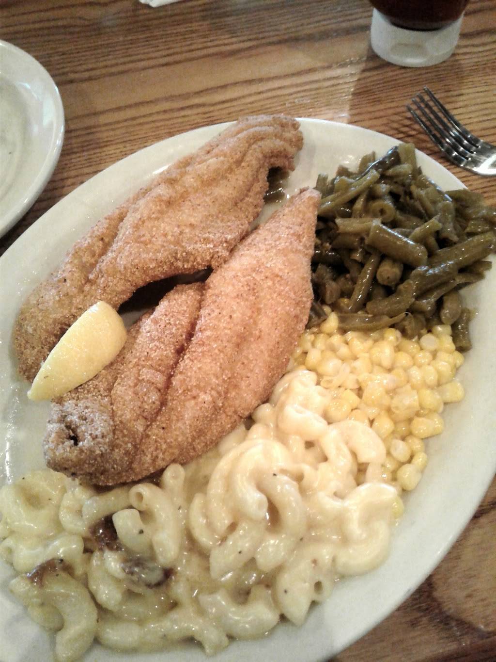 Cracker Barrel Old Country Store | restaurant | 2302 S 1st St, Lufkin, TX 75904, USA | 9366995020 OR +1 936-699-5020