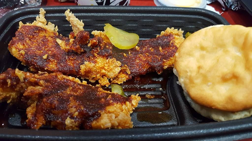 KFC | restaurant | 8302 TX-146, Baytown, TX 77523, USA | 2815732867 OR +1 281-573-2867