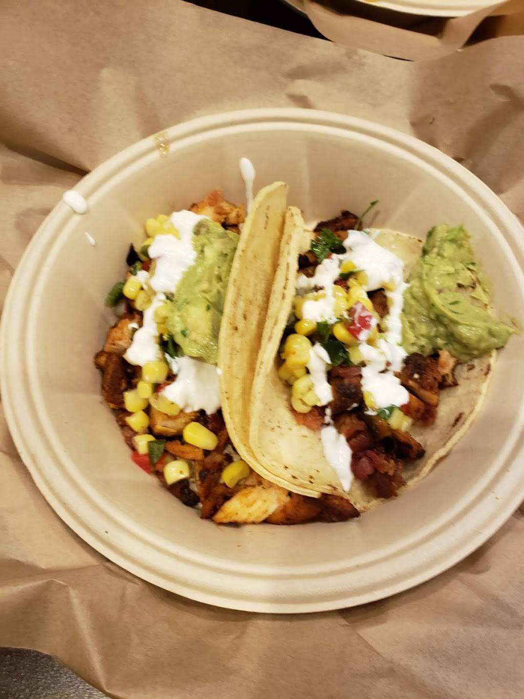 QDOBA Mexican Eats | restaurant | 4621 N Kickapoo Ave, Shawnee, OK 74804, USA | 4053952642 OR +1 405-395-2642