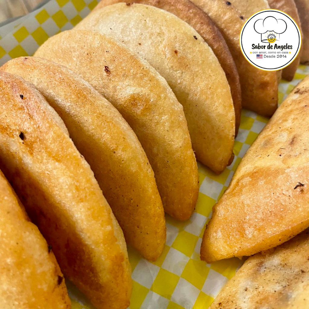 Sabor de Angeles | restaurant | 20110 Rothbury Ln, Montgomery Village, MD 20886, USA | 2406901449 OR +1 240-690-1449