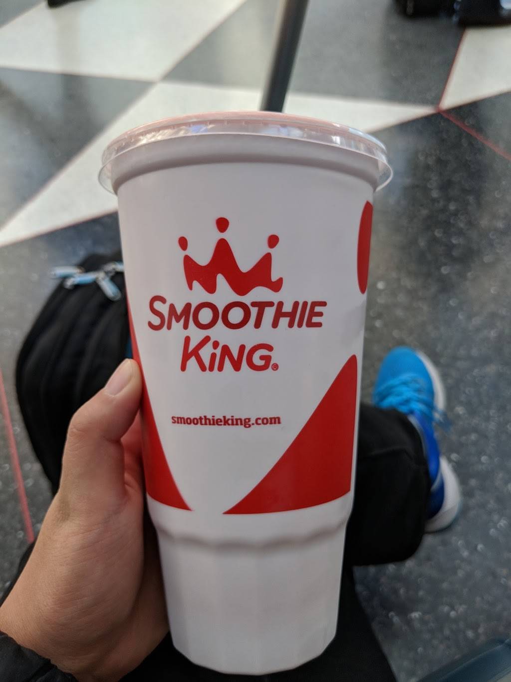 Smoothie King | restaurant | United Terminal 1 Gate B-6 Chicago OHare Airport, Chicago, IL 60666, USA | 8005774200 OR +1 800-577-4200