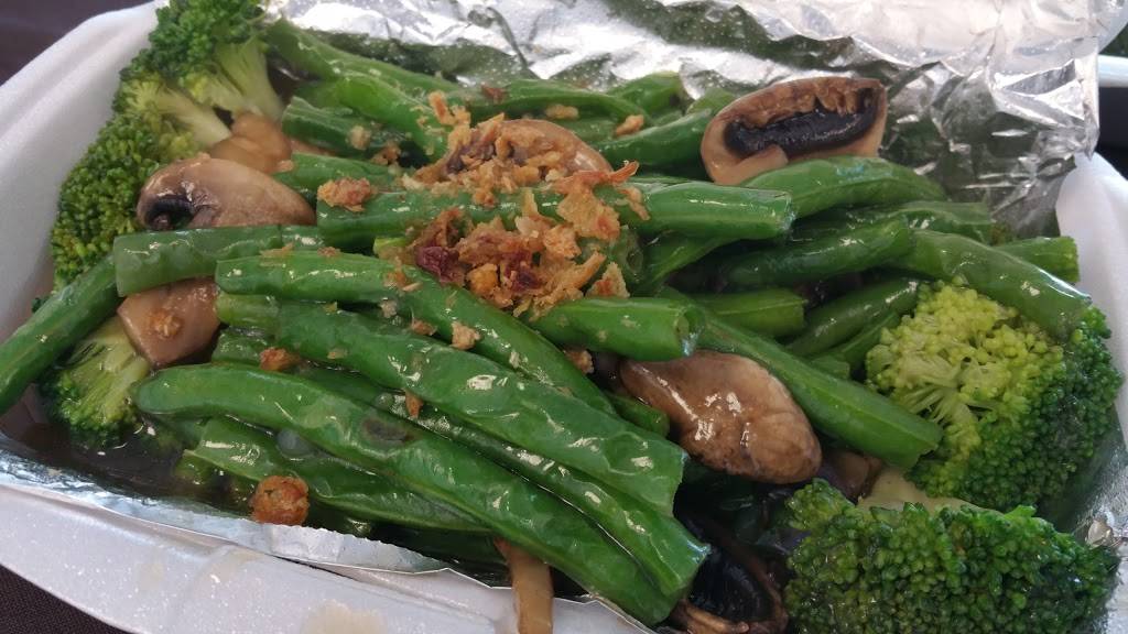 Srisiam Thai Kitchen | restaurant | 106 E Foothill Blvd, Arcadia, CA 91006, USA | 6264475540 OR +1 626-447-5540