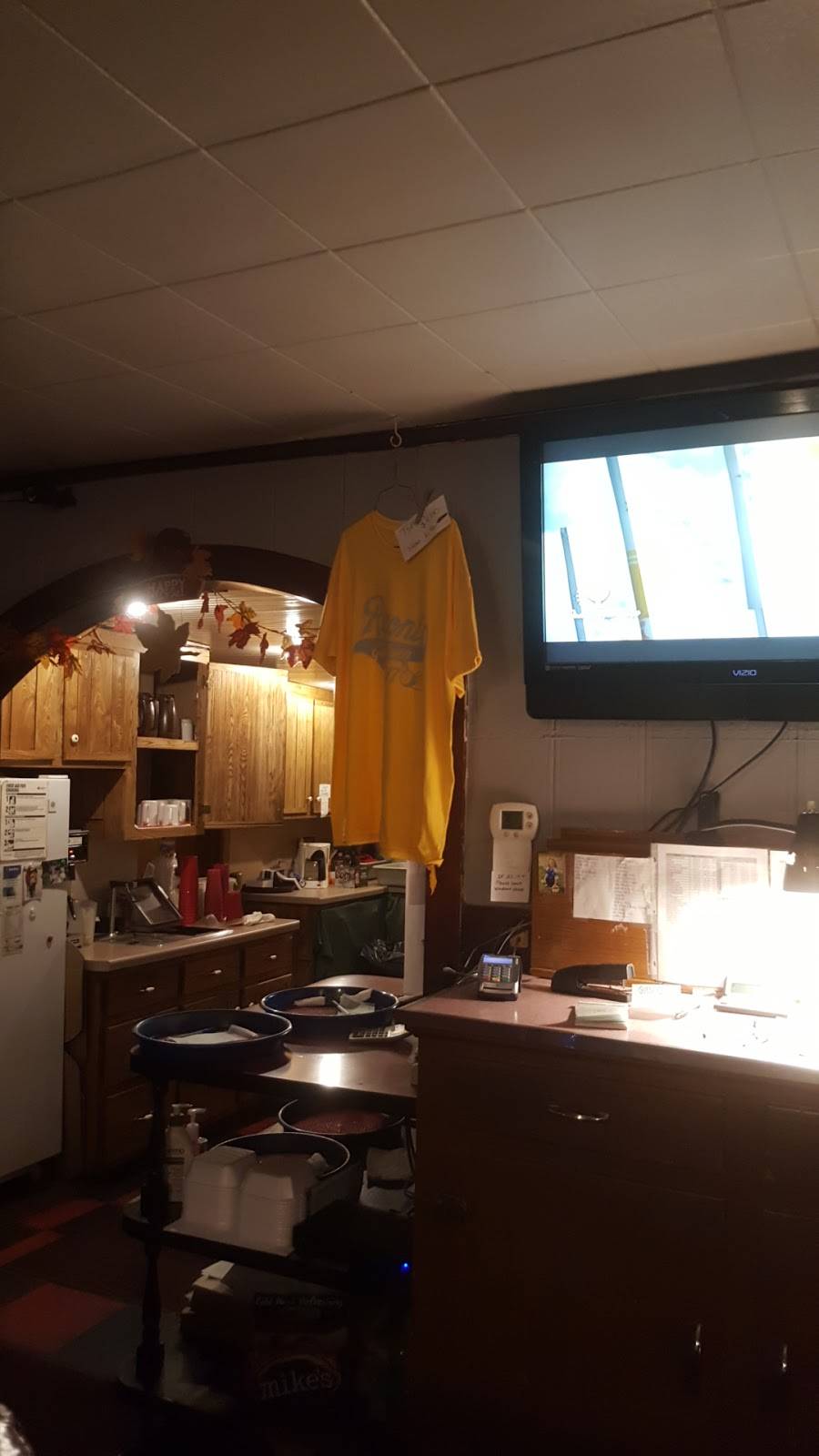 Rigonis Inn | restaurant | 925 E Ayer St, Ironwood, MI 49938, USA | 9069324601 OR +1 906-932-4601