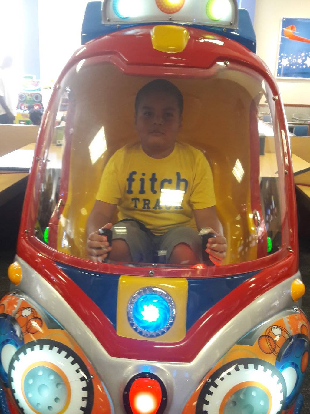 Chuck E. Cheese | restaurant | 2201 N Federal Hwy #201, Pompano Beach, FL 33062, USA | 9547864411 OR +1 954-786-4411