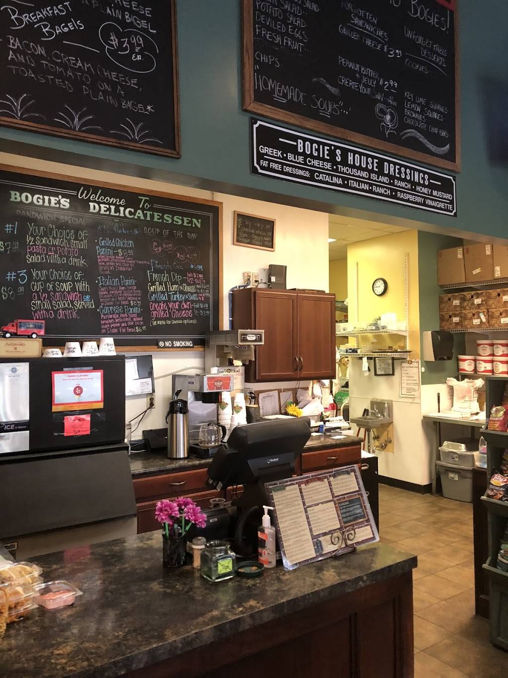 Bogies Delicatessen - Downtown | restaurant | 80 Monroe Ave, Memphis, TN 38103, USA | 9015256764 OR +1 901-525-6764