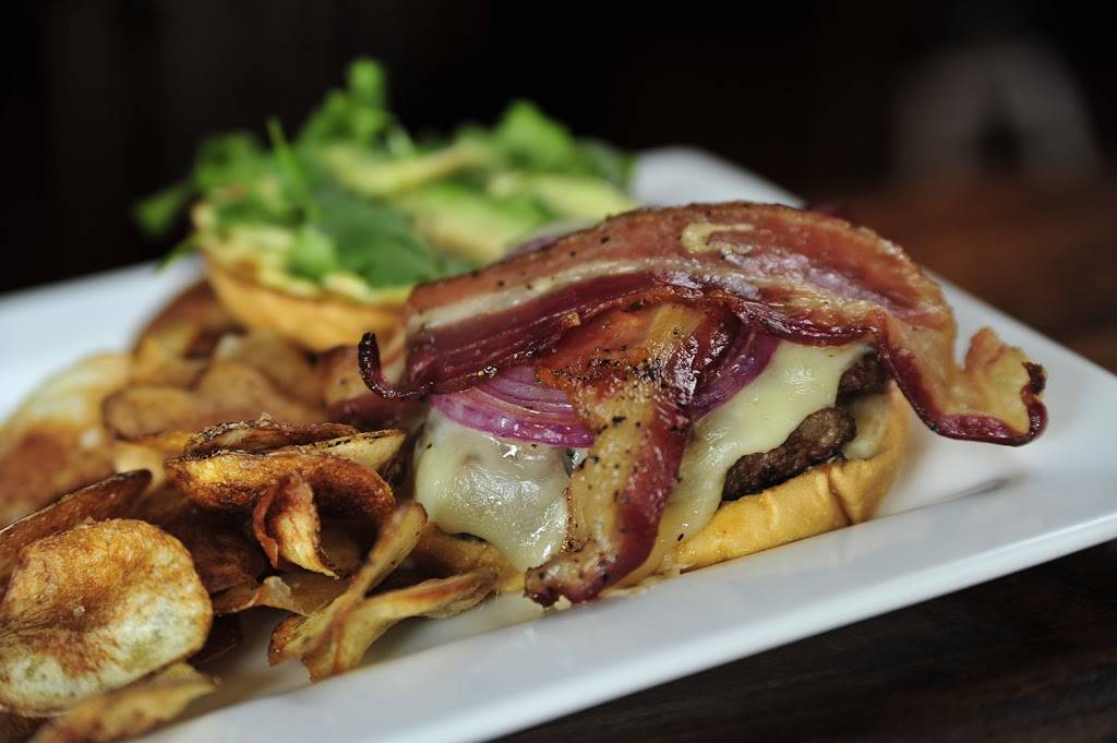 Arch City Tavern | restaurant | 862 N High St, Columbus, OH 43215, USA | 6147255620 OR +1 614-725-5620