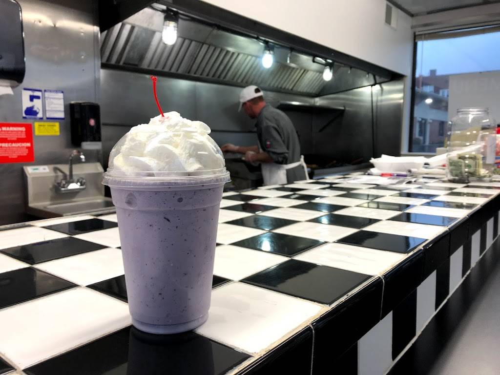 Goal Tenders food and beverage | restaurant | 2700 James St, Syracuse, NY 13206, USA | 3153960001 OR +1 315-396-0001