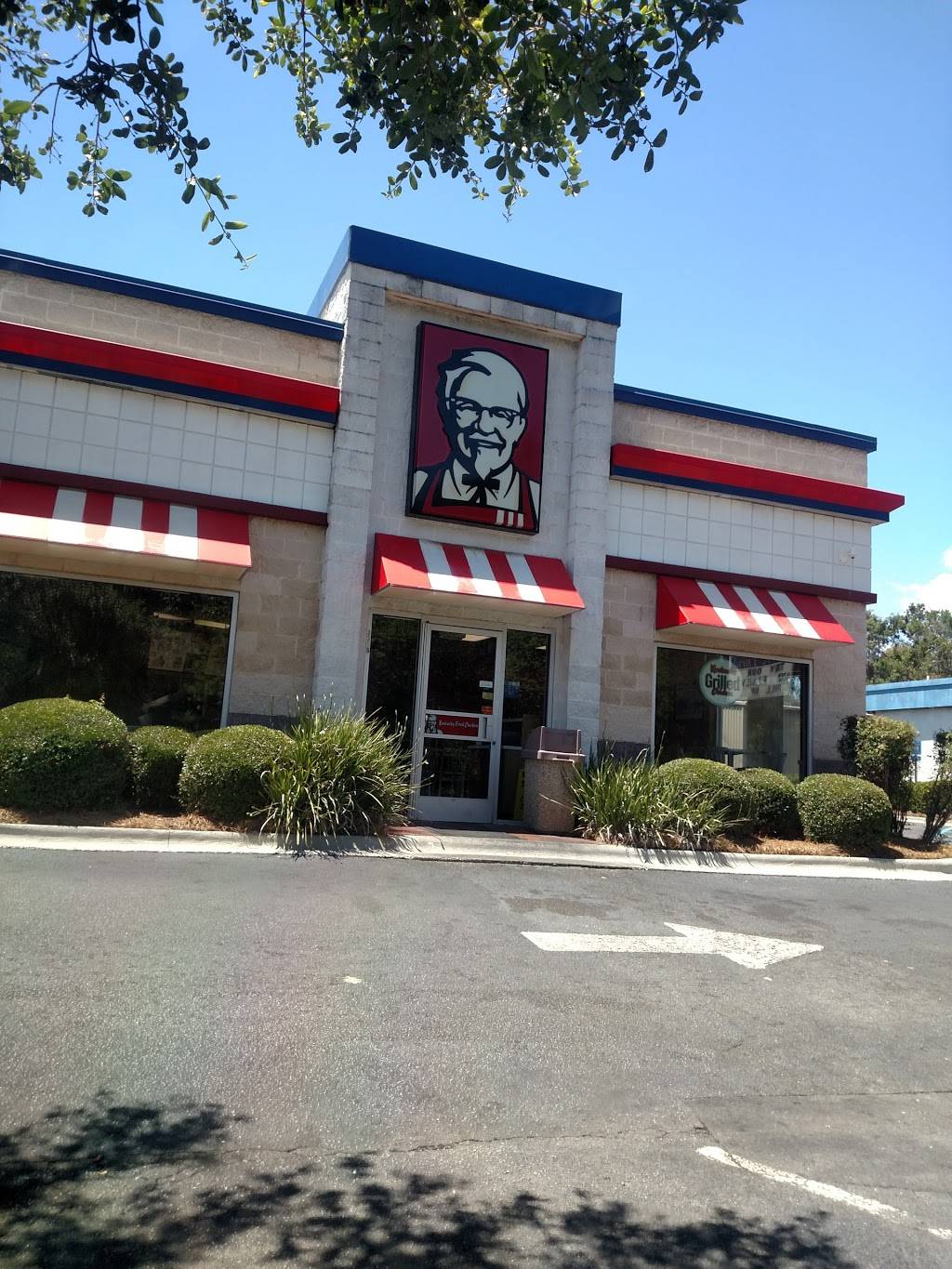 KFC | restaurant | 7705 Waters Ave, Savannah, GA 31406, USA | 9123559769 OR +1 912-355-9769