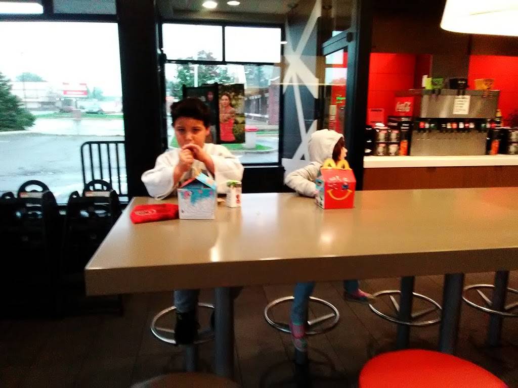 McDonalds | cafe | 1675 S Wayne Rd, Westland, MI 48186, USA | 7347284660 OR +1 734-728-4660