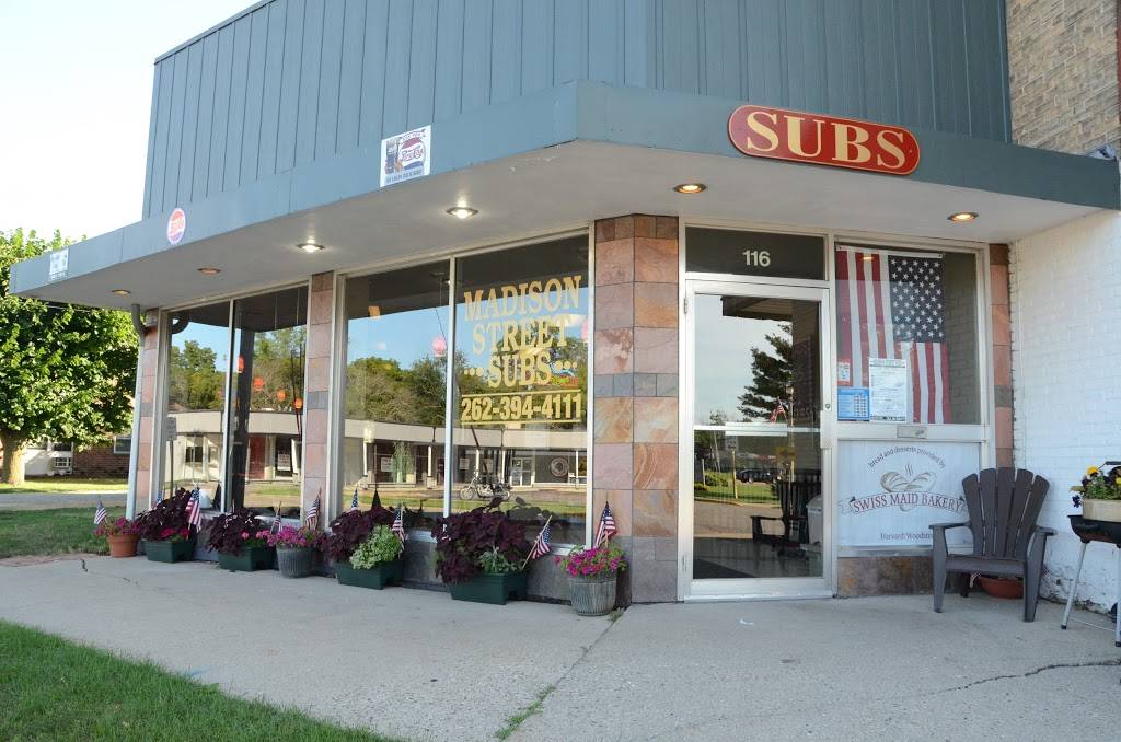 Madison Street Subs | restaurant | 116 Madison St, Walworth, WI 53184, USA | 2623944111 OR +1 262-394-4111