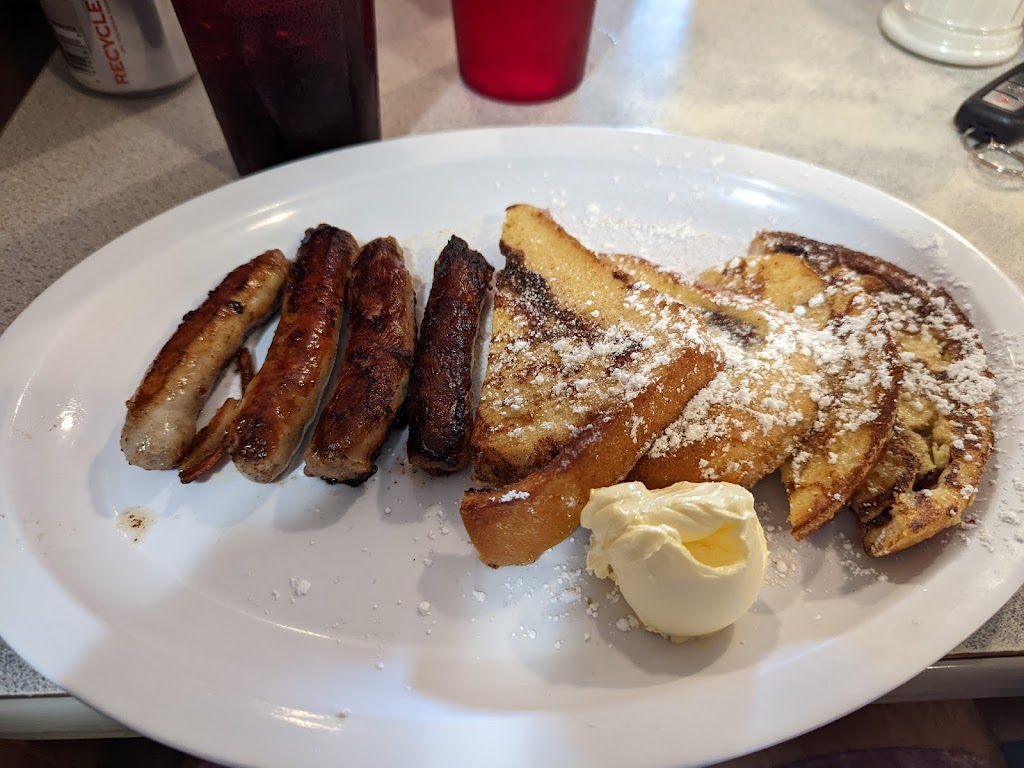 Saddlerock Cafe | restaurant | 15 S 6th St, Council Grove, KS 66846, USA | 6207676411 OR +1 620-767-6411