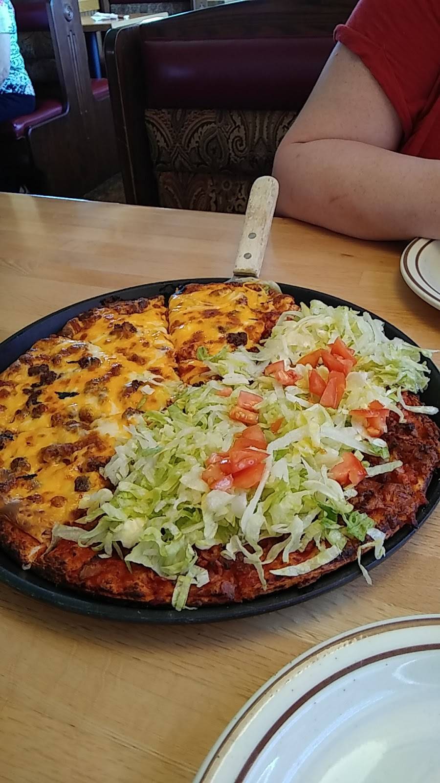 McOttos | restaurant | 100 Chamber Dr, Anamosa, IA 52205, USA | 3194624200 OR +1 319-462-4200