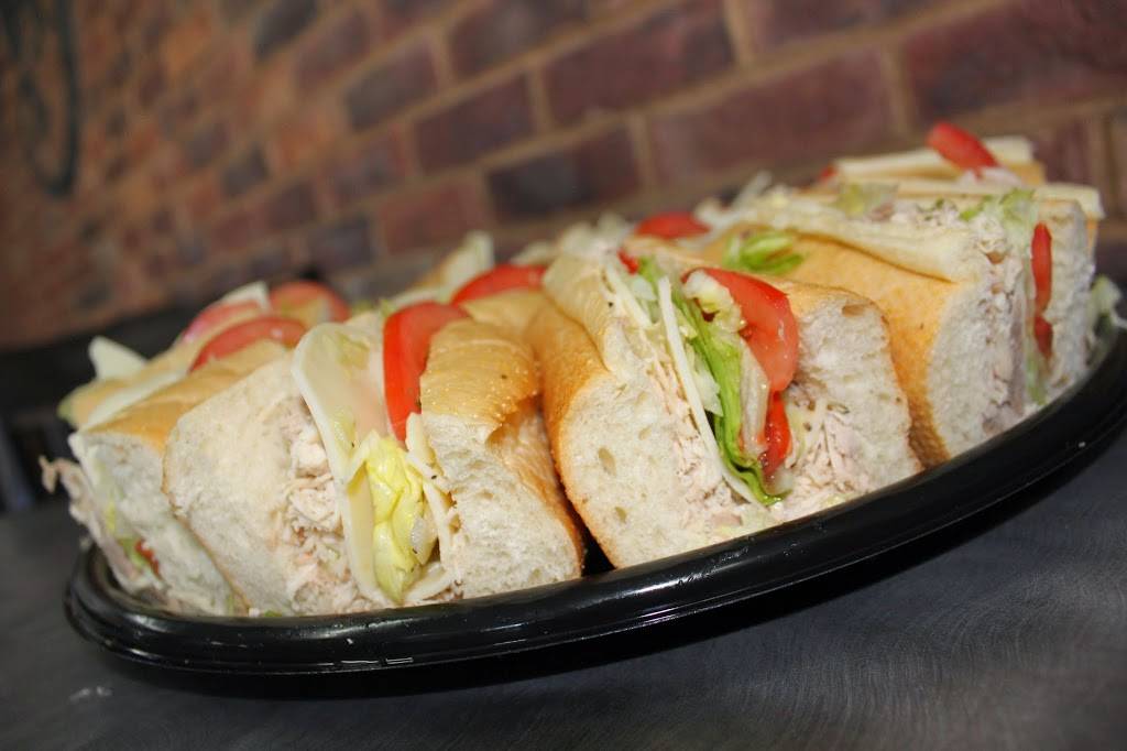 Capriottis Sandwich Shop | restaurant | 111 E Wisconsin Ave, Milwaukee, WI 53202, USA | 4142232277 OR +1 414-223-2277