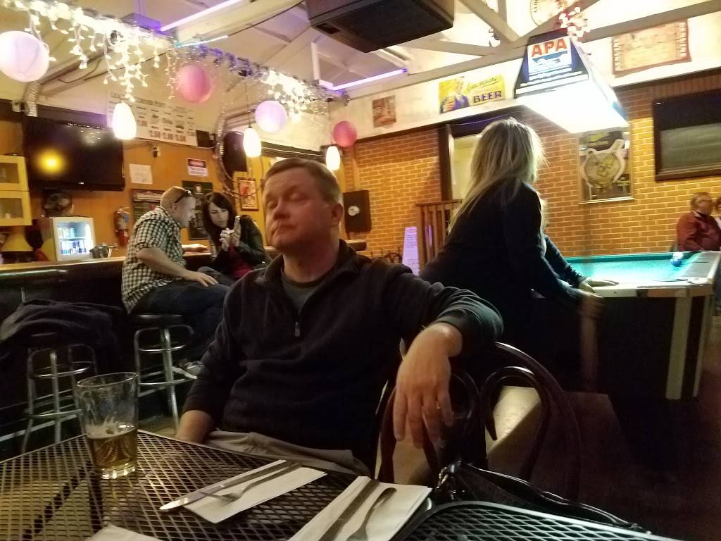 Leather Corner Post Hotel | restaurant | 6855 Horseshoe Rd, Orefield, PA 18069, USA | 6103951782 OR +1 610-395-1782