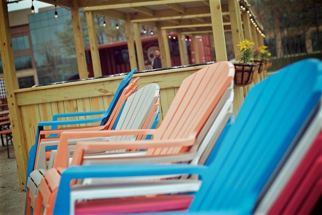 Hideaway Brew Garden | restaurant | Village Green, 5510 Prairie Stone Pkwy, Hoffman Estates, IL 60192, USA | 8476492221 OR +1 847-649-2221