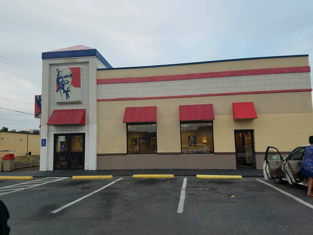 KFC | restaurant | 891 Cantrell Ave, Harrisonburg, VA 22801, USA | 5404338464 OR +1 540-433-8464
