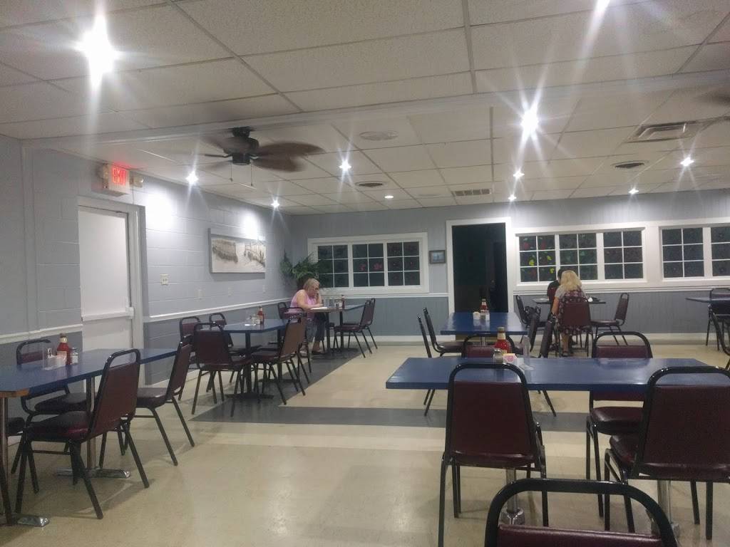 Gators | restaurant | E 2nd St, Parsons, TN 38363, USA | 7318473065 OR +1 731-847-3065