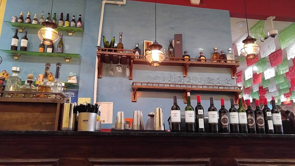 Estrellita Poblana I | restaurant | 2231 Westchester Ave, Bronx, NY 10462, USA | 7185187425 OR +1 718-518-7425