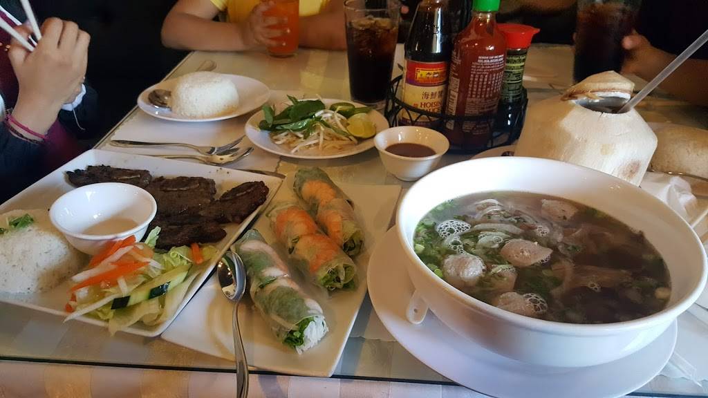 Pho 805 | restaurant | 435 Alisal Rd, Solvang, CA 93463, USA | 8056868200 OR +1 805-686-8200
