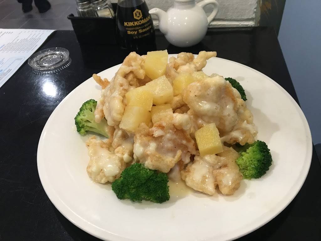 Blue Asian Cuisine | restaurant | 450 Grattan St, Chicopee, MA 01020, USA | 4133158898 OR +1 413-315-8898