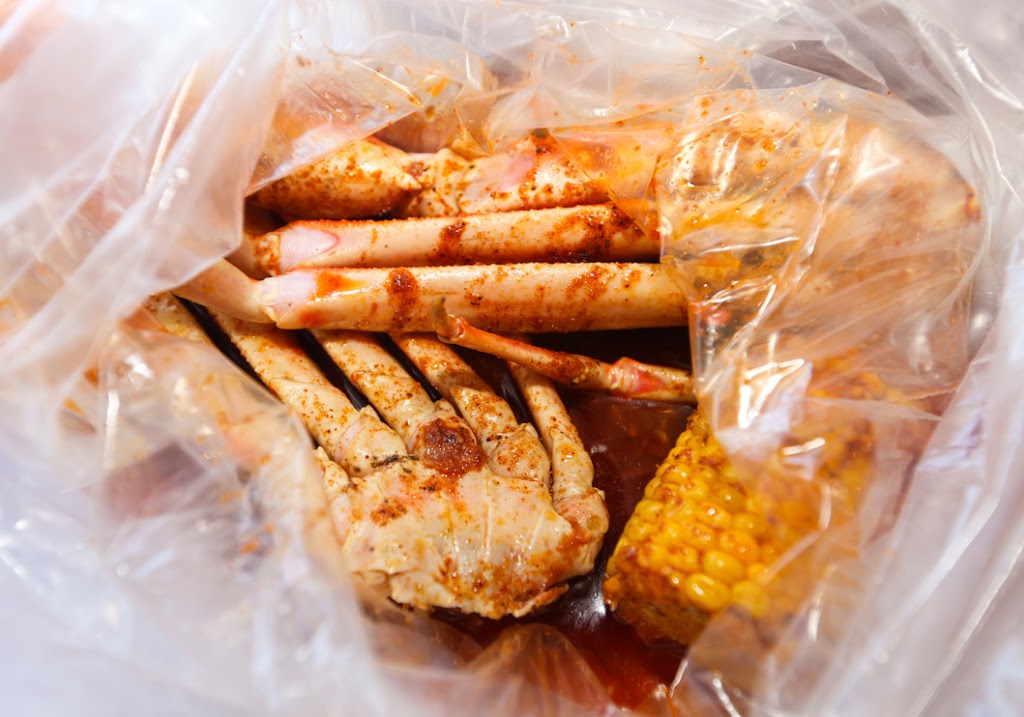 Pier 88 Boiling Seafood & Bar Rainbow | restaurant | 2080 N Rainbow Blvd, Las Vegas, NV 89108, USA | 7026400640 OR +1 702-640-0640